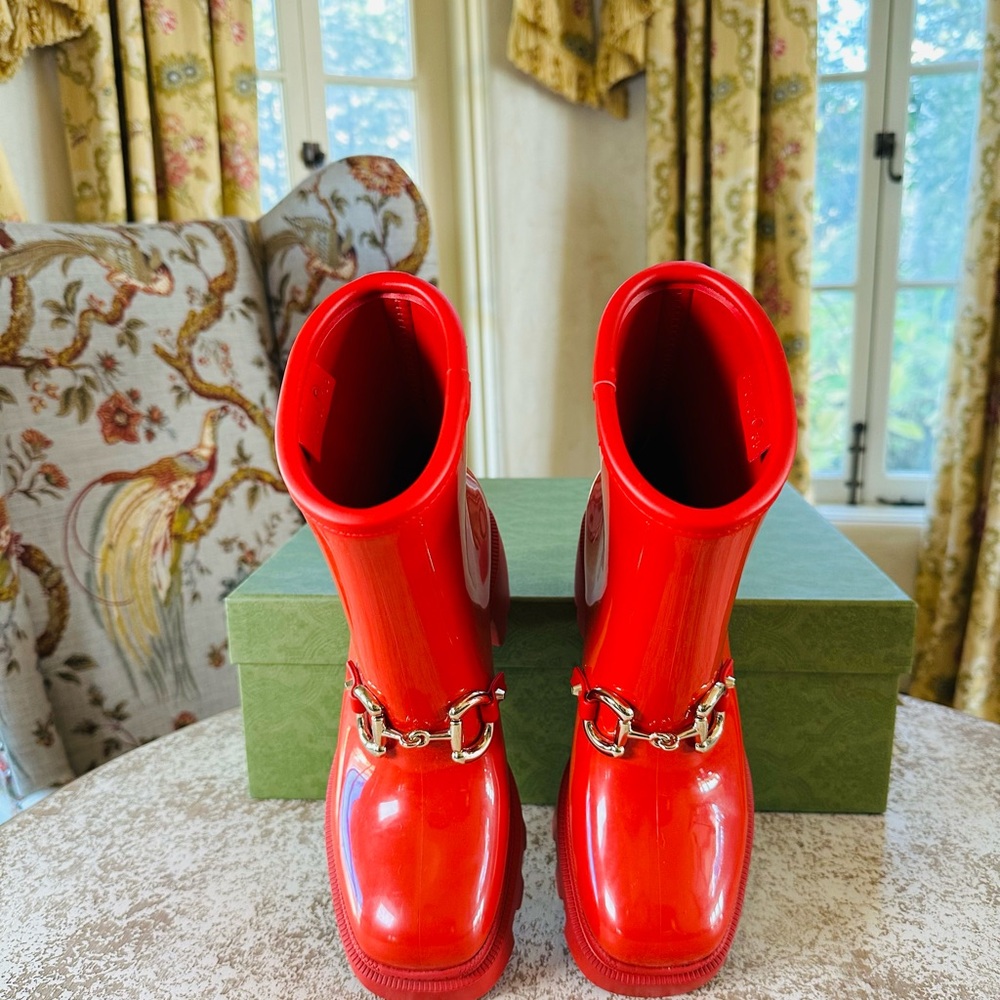 Gucci - Picture 4 of 9